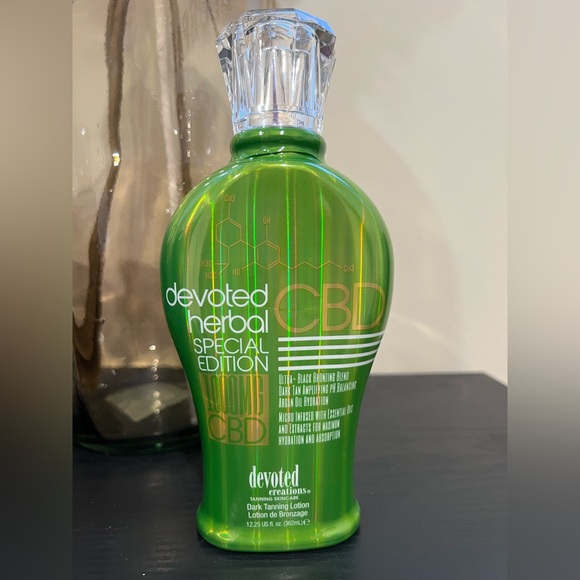 devoted creations Skincare Brand New Devoted Creations Indoor